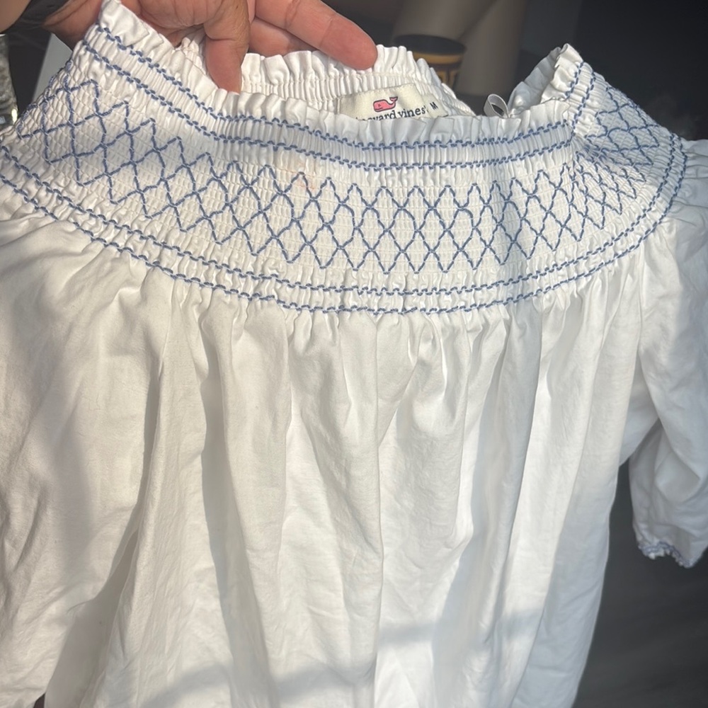 Vineyard Vines White Blouse with Blue Embroidery
